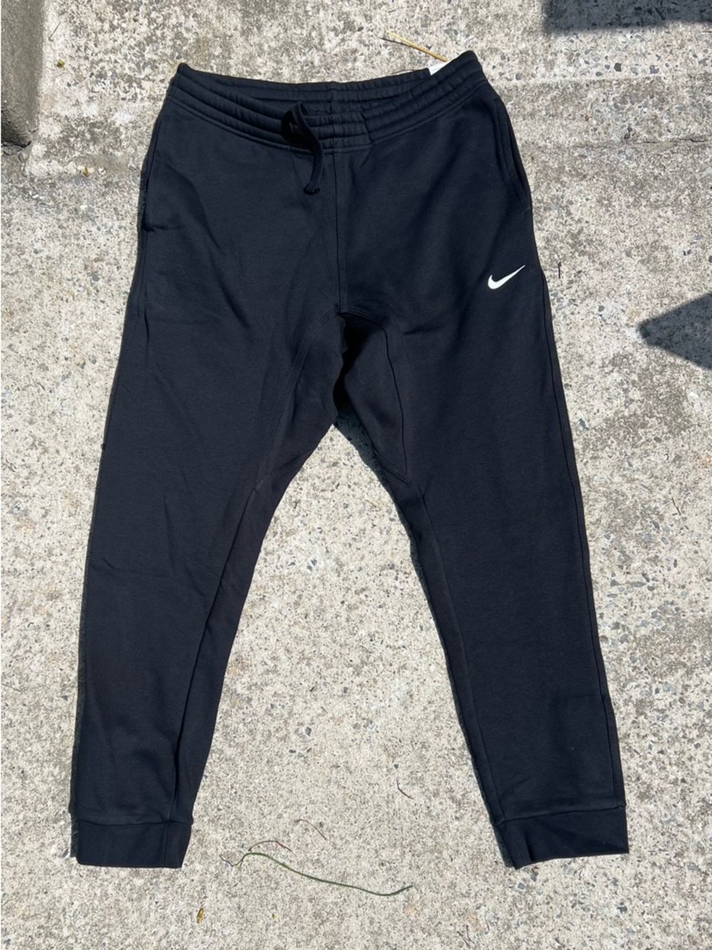 Nike Men’s Black Swoosh Jogger Pants